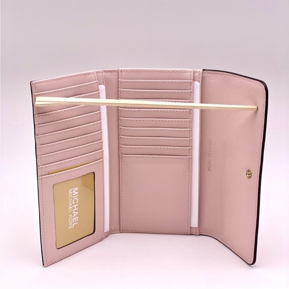 Michael Kors Trifold Wallet pink - Picture 8 of 8